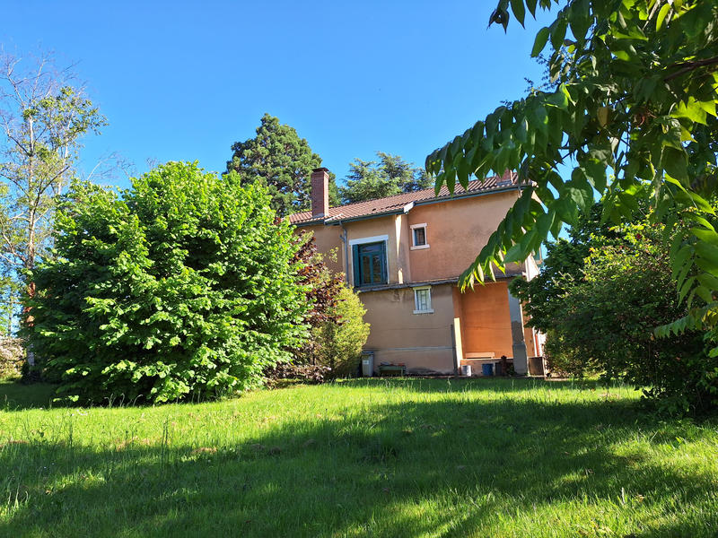 Propriété - 170 m² - 6 pièces