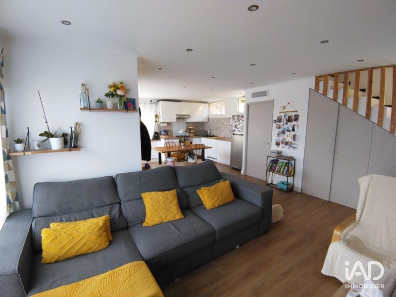 Maison - 99 m² - 4 pièces