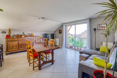 Appartement - 94 m² - 4 pièces