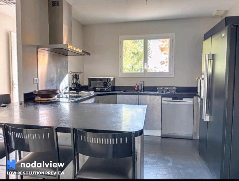 Maison - 101 m² - 5 pièces