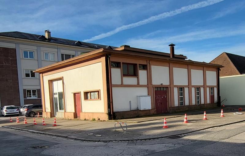 Local commercial - 180 m² - 1 pièce