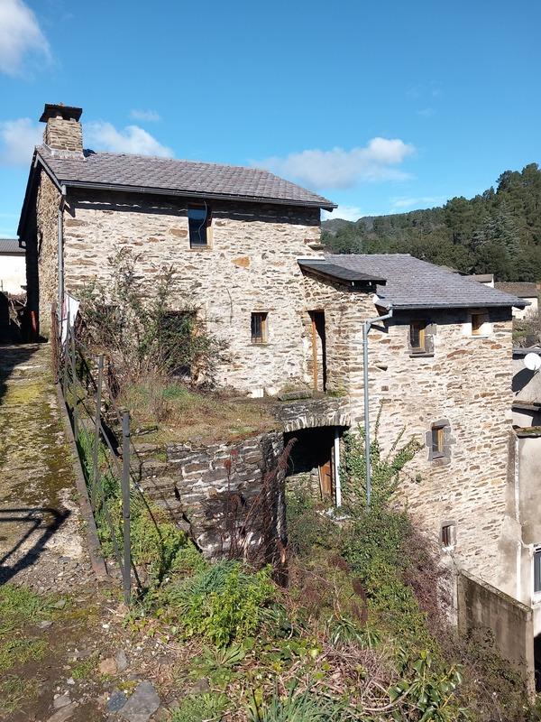 Maison - 90 m² - 3 pièces