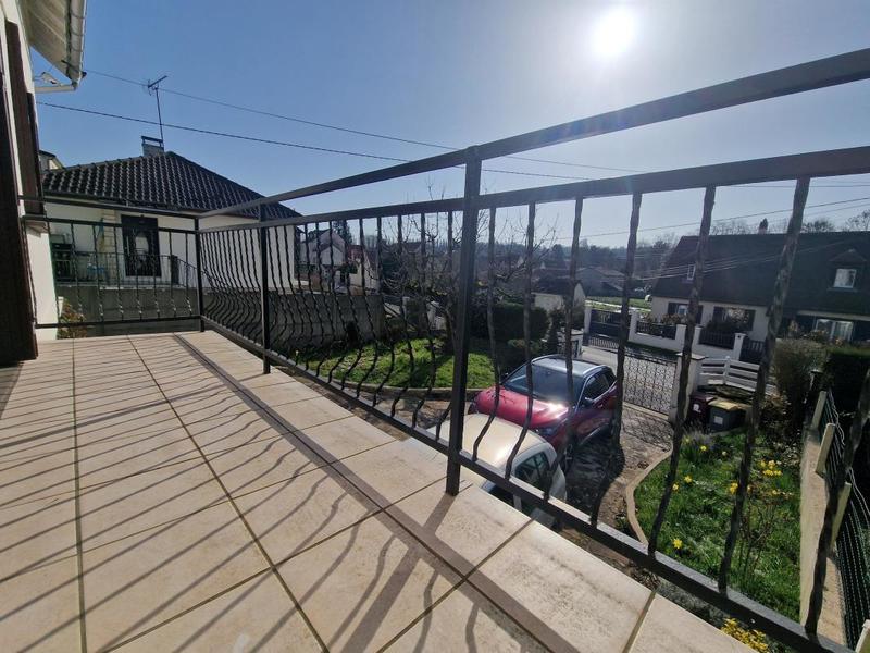 Maison traditionnelle - 106 m² - 4 pièces