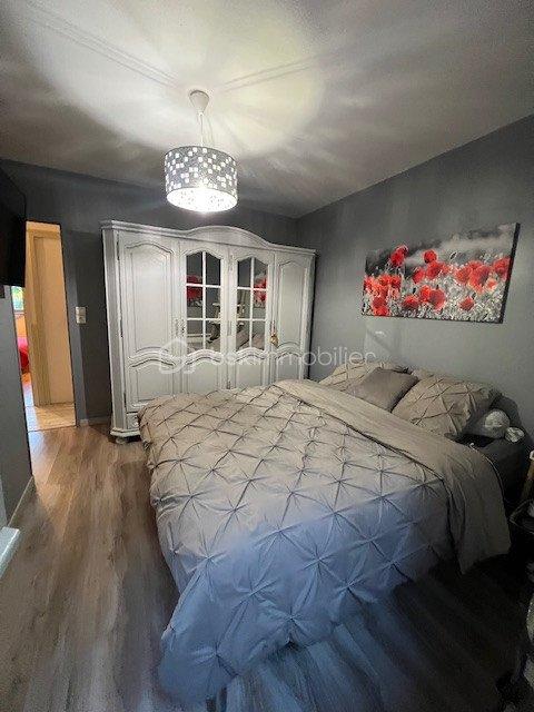 Maison traditionnelle - 166 m² - 8 pièces