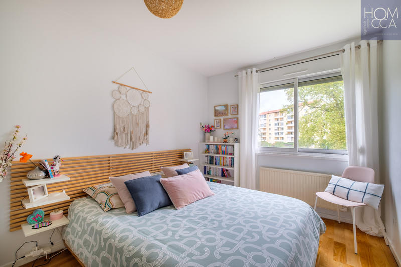 Appartement - 82 m² - 4 pièces