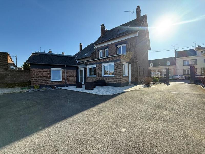 Maison - 140 m² - 3 pièces