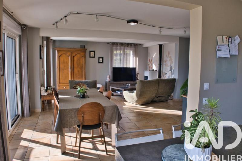 Maison - 150 m² - 8 pièces