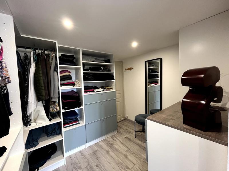 Maison - 200 m² - 7 pièces