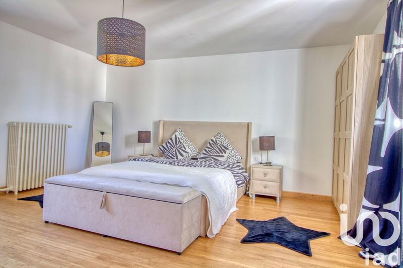 Maison - 150 m² - 7 pièces