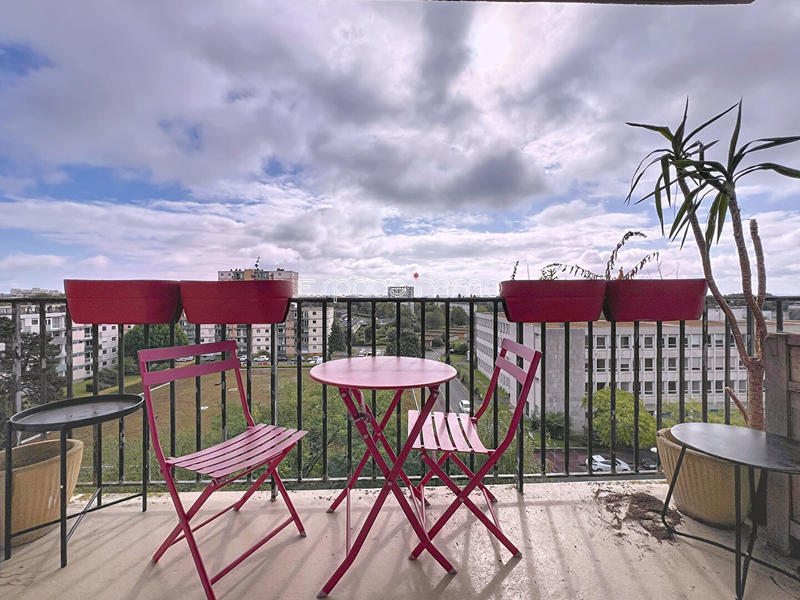 Appartement - 84 m² - 4 pièces