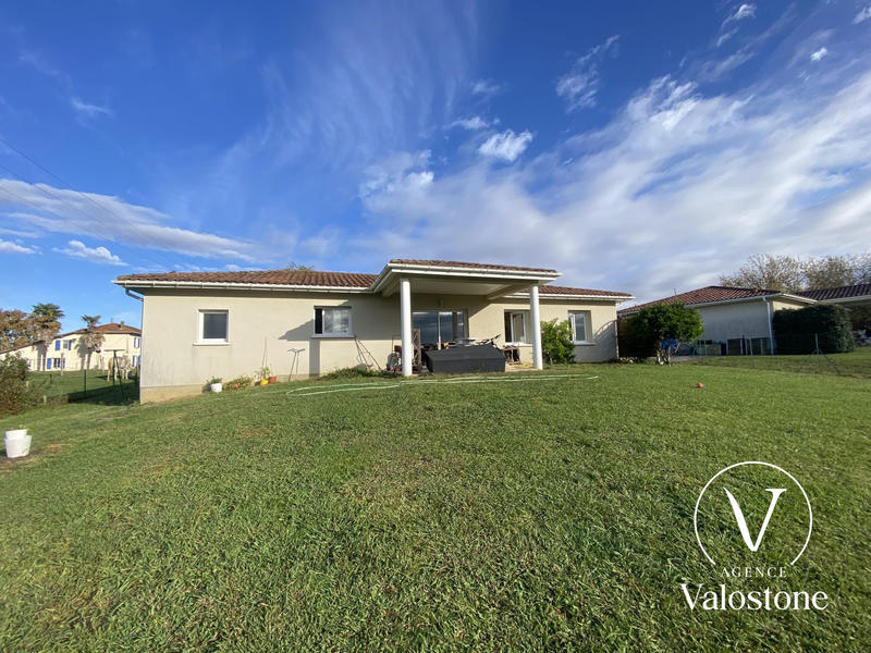 Maison - 93 m² - 4 pièces