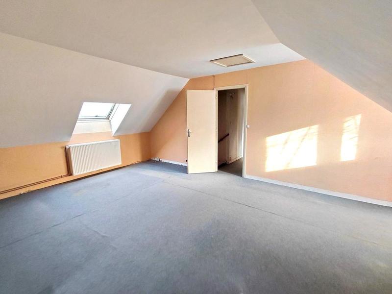 Maison - 150 m² - 8 pièces