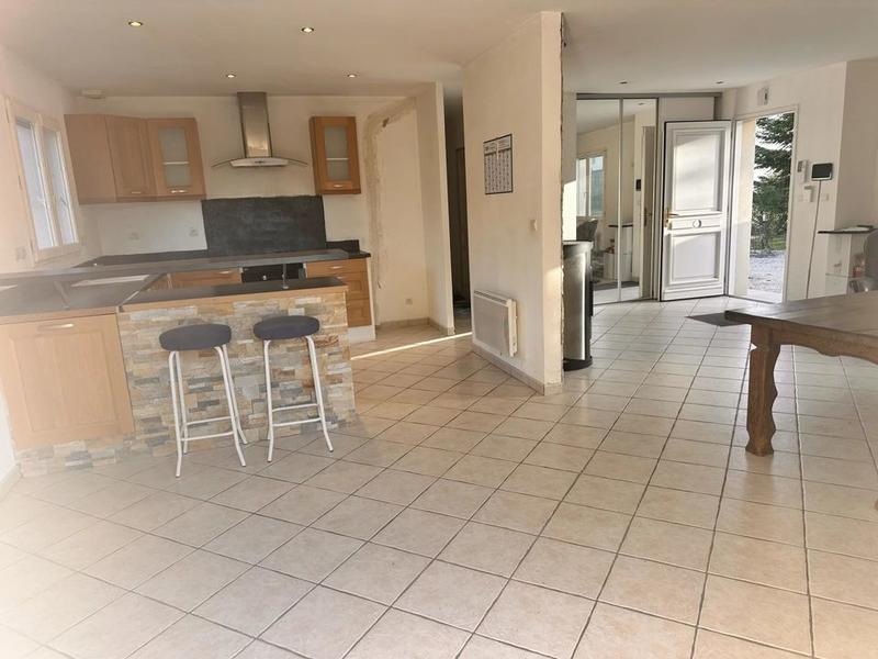 Maison - 95 m² - 6 pièces