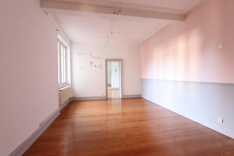 Appartement - 152 m² - 5 pièces