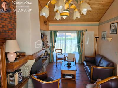 Pavillon - 211 m² - 6 pièces