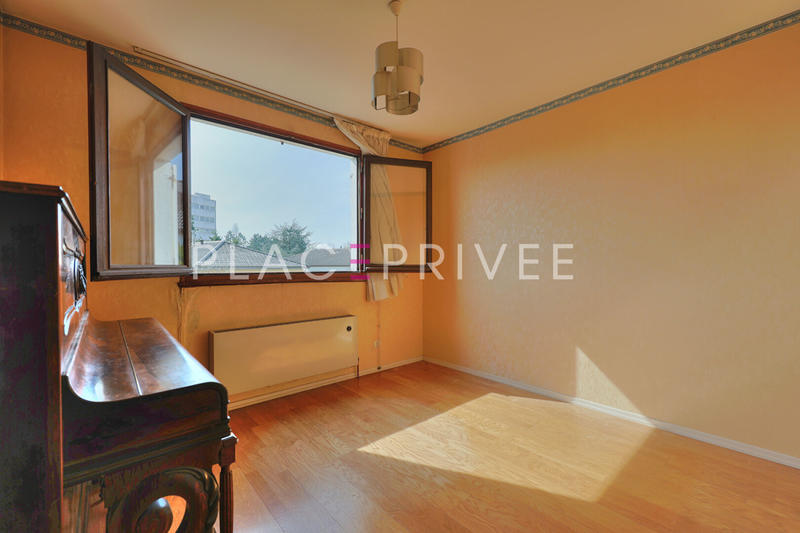 Maison - 174 m² - 6 pièces