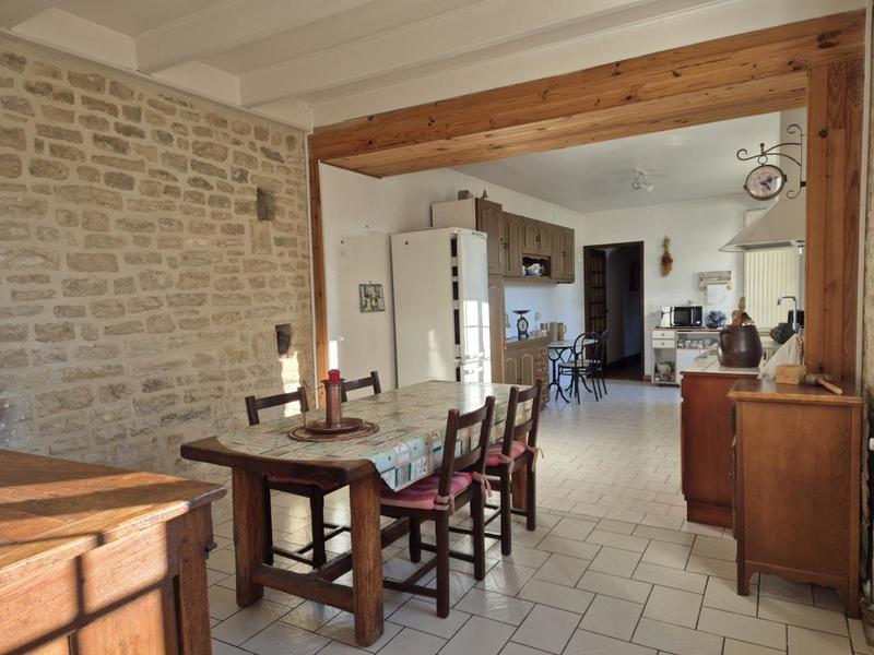 Maison - 147 m² - 7 pièces