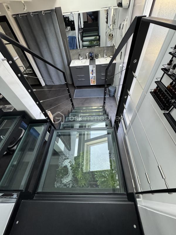 Villa - 350 m² - 9 pièces