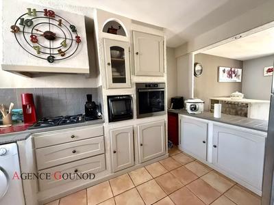 Maison - 91 m² - 5 pièces