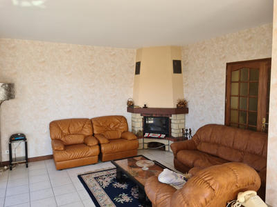 Maison - 325 m² - 6 pièces