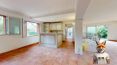 Appartement - 141 m² - 6 pièces