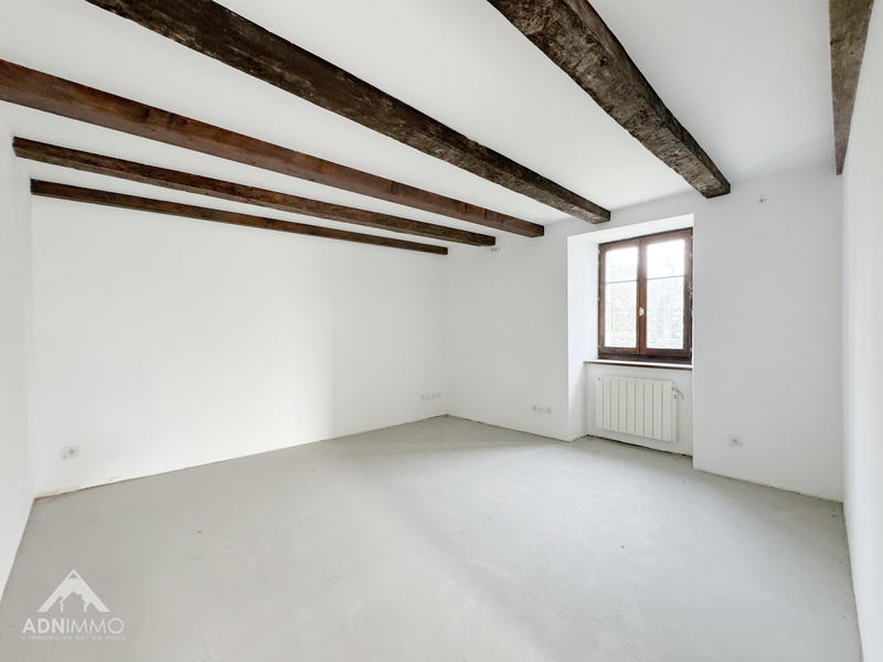 Maison - 223 m² - 7 pièces