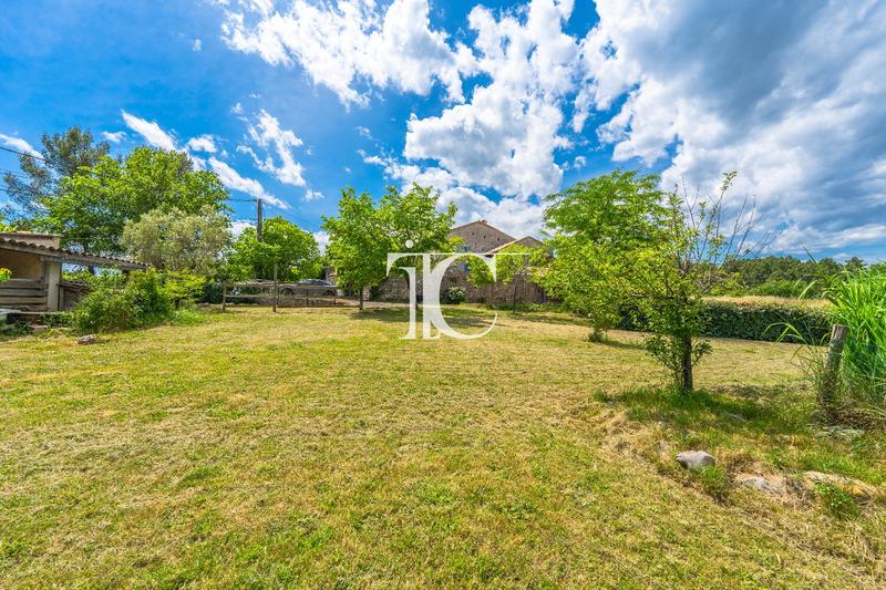 Maison - 354 m² - 14 pièces