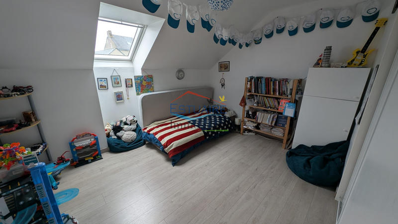 Maison - 104 m² - 6 pièces