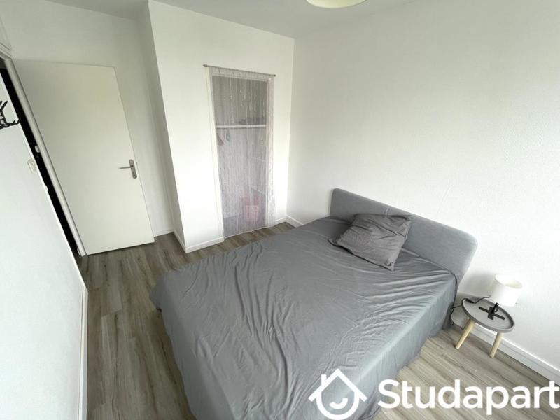 Chambre - 9 m² - 1 pièce