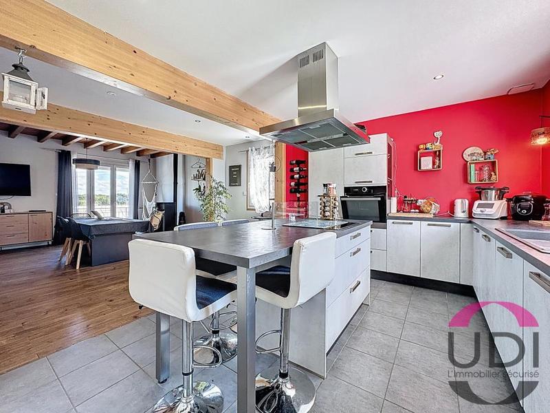 Maison - 200 m² - 5 pièces