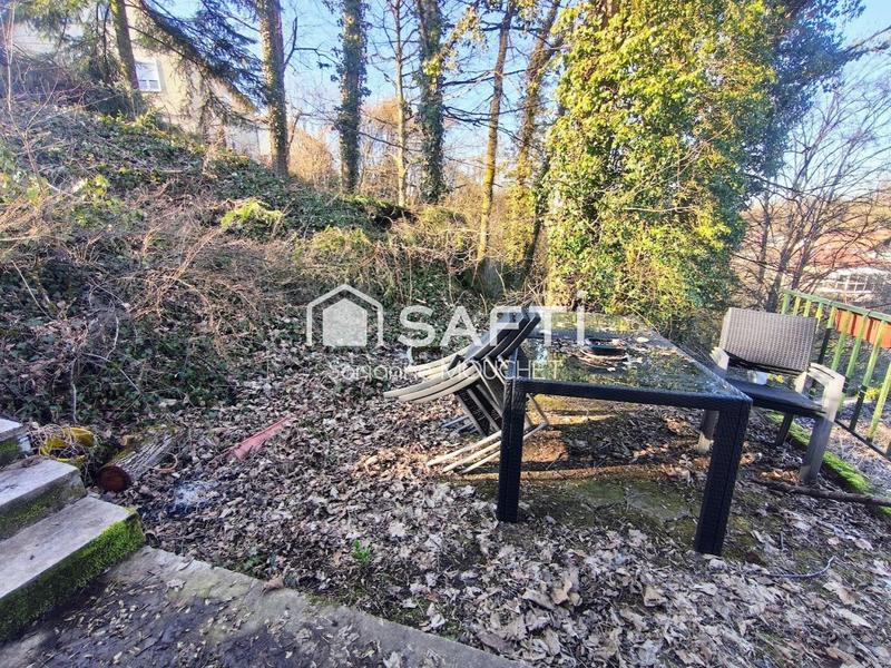 Maison - 181 m² - 6 pièces