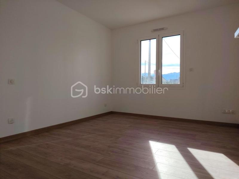 Maison - 92 m² - 3 pièces