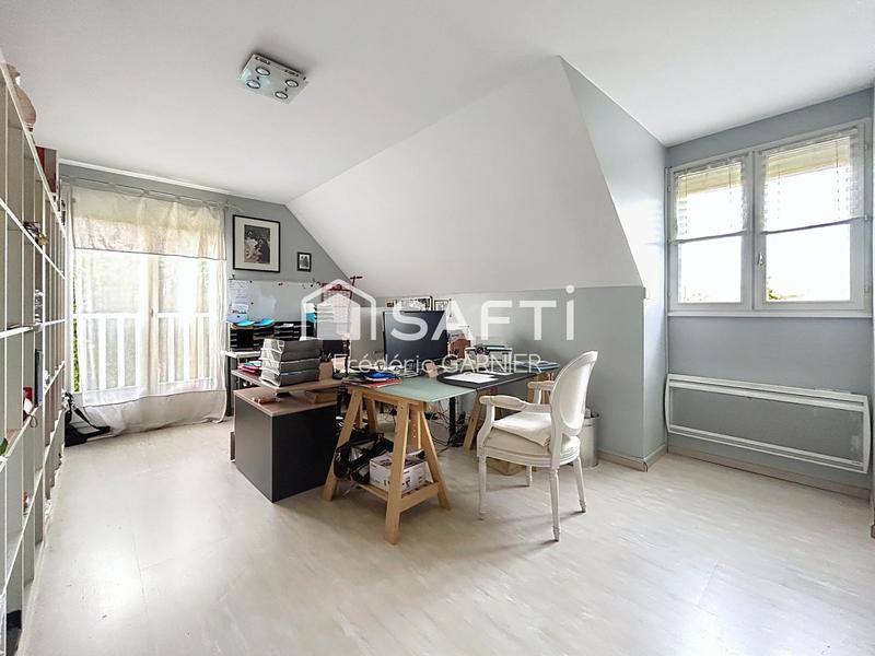 Maison - 202 m² - 7 pièces