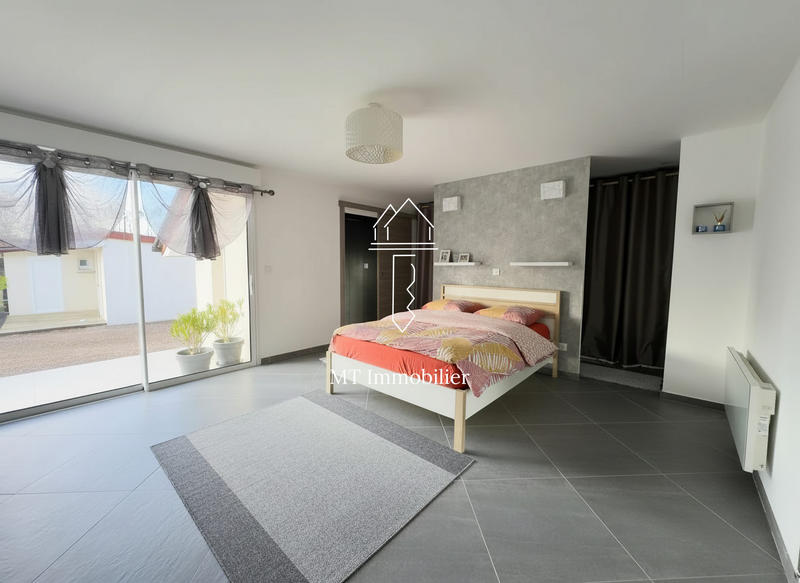 Maison - 137 m² - 5 pièces