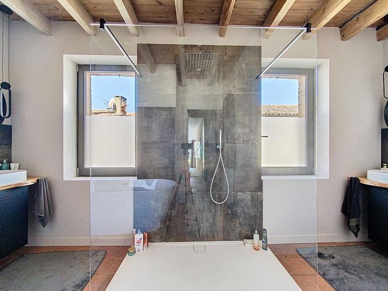 Maison - 263 m² - 7 pièces