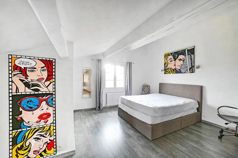 Mas - 339 m² - 12 pièces