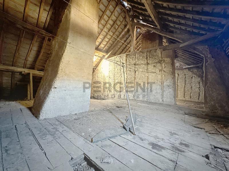 Maison - 225 m² - 6 pièces