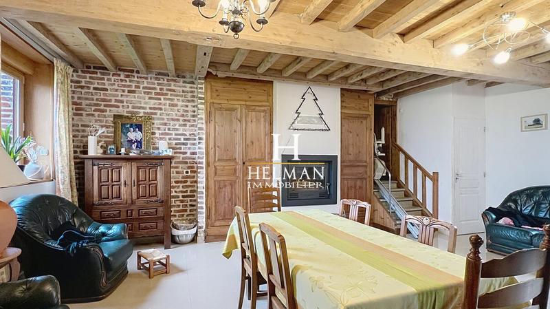 Maison - 220 m² - 8 pièces