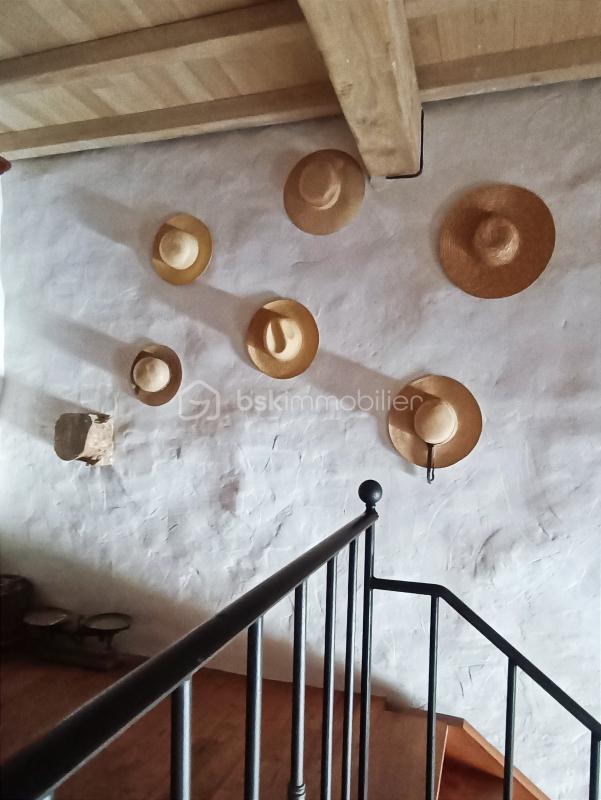 Demeure - 554 m² - 14 pièces