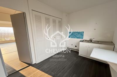 Appartement - 81 m² - 4 pièces