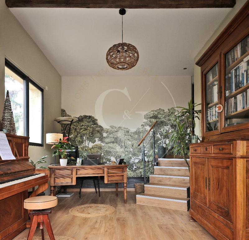 Maison - 192 m² - 7 pièces