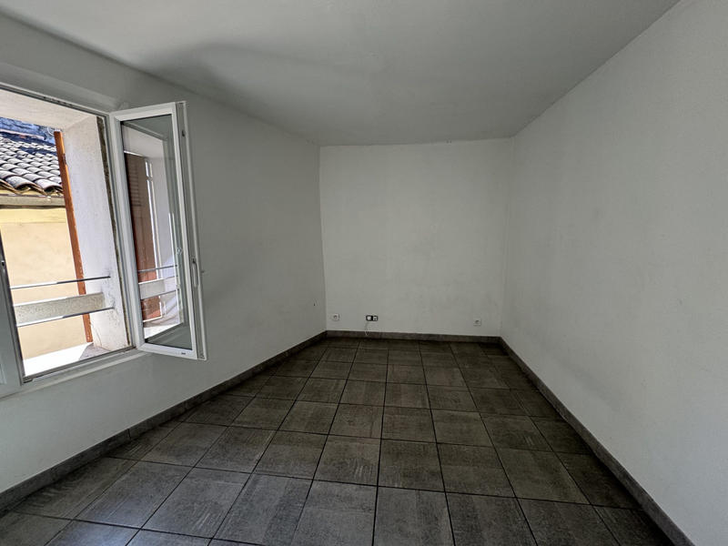 Appartement - 80 m² - 3 pièces