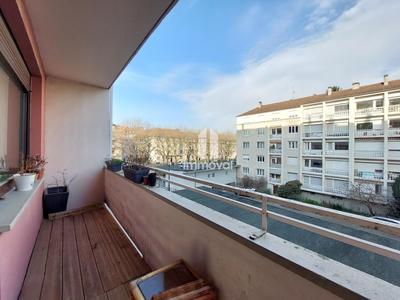 Appartement - 86 m² - 3 pièces