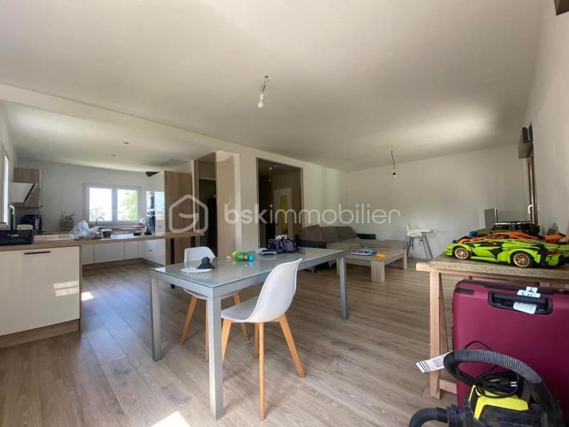 Maison - 120 m² - 5 pièces