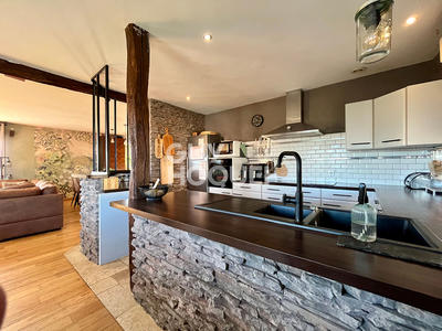 Maison - 165 m² - 6 pièces