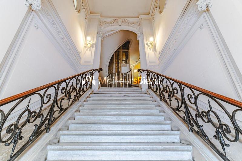 Appartement - 89 m² - 4 pièces