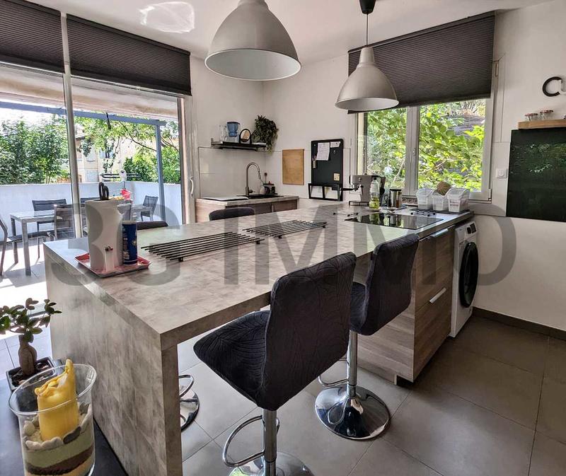 Bastide - 235 m² - 6 pièces