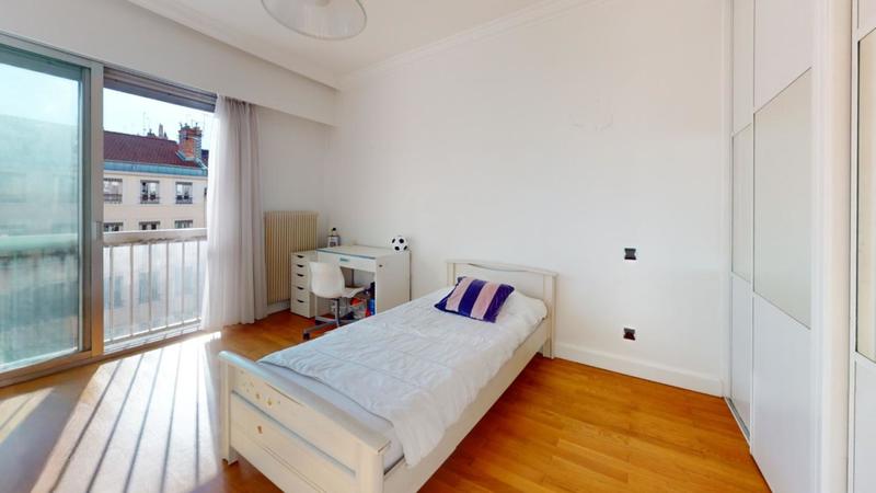 Appartement - 130 m² - 5 pièces