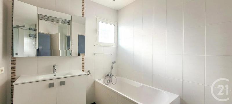 Villa - 155 m² - 6 pièces