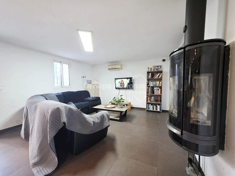 Maison - 208 m² - 6 pièces